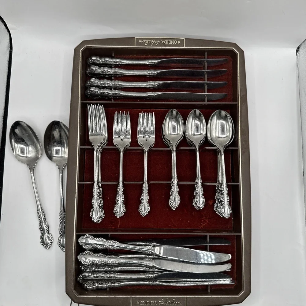 Oneida Shelley 6 Full Place Sets‎ + Extras (55pcs) Heirloom Stainless Flatware